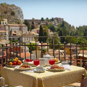 Isabella 3*, Taormina Italien